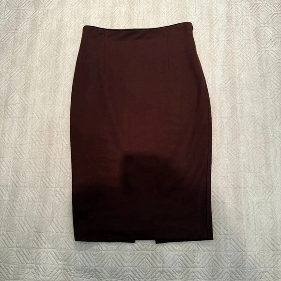 Aubergine Wool Pencil Skirt with  Back Slit, Judith and Charles, US 2 - Picture 4 of 8